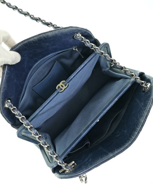 CHANEL กระเป๋าสะพาย
