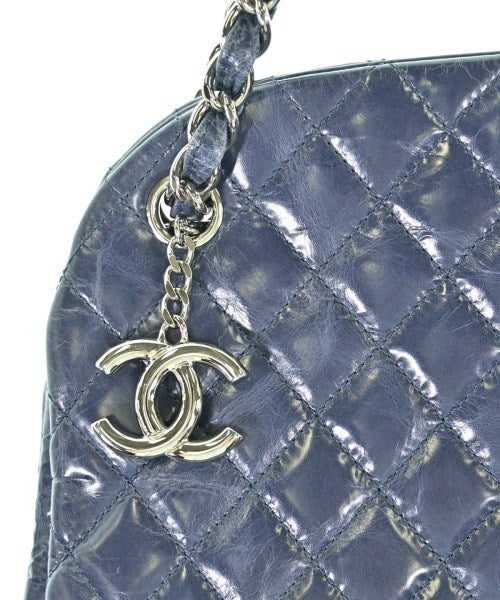 CHANEL กระเป๋าสะพาย