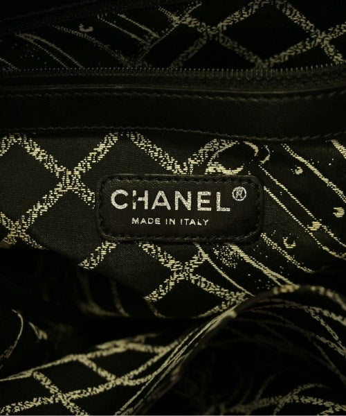 CHANEL กระเป๋าถือขนาดใหญ่