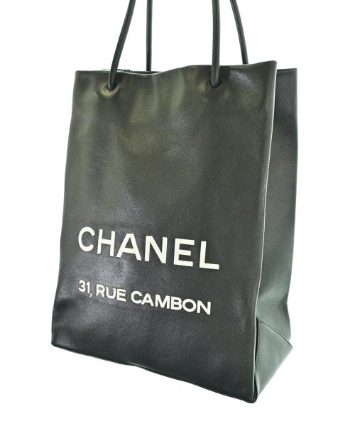 CHANEL กระเป๋าถือขนาดใหญ่
