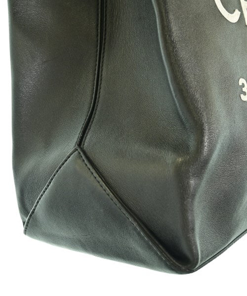 CHANEL กระเป๋าถือขนาดใหญ่
