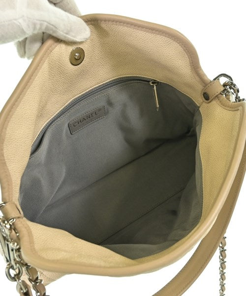 CHANEL กระเป๋าสะพาย