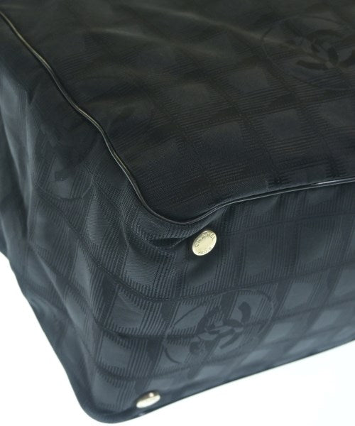 CHANEL กระเป๋าถือขนาดใหญ่