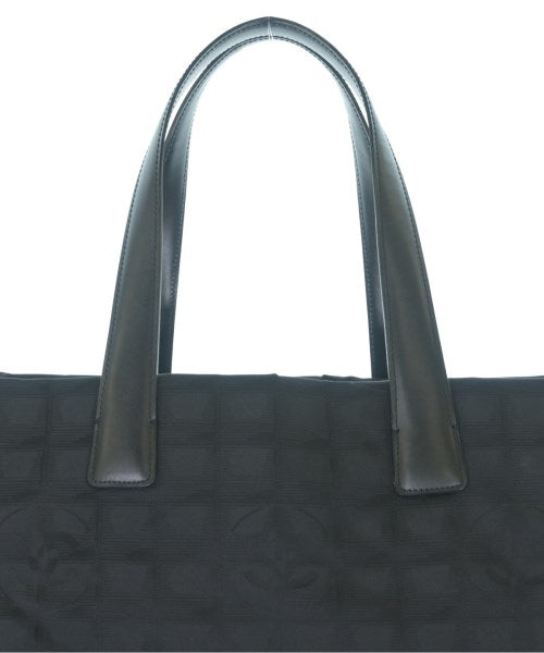 CHANEL กระเป๋าถือขนาดใหญ่