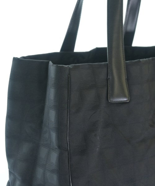 CHANEL กระเป๋าถือขนาดใหญ่