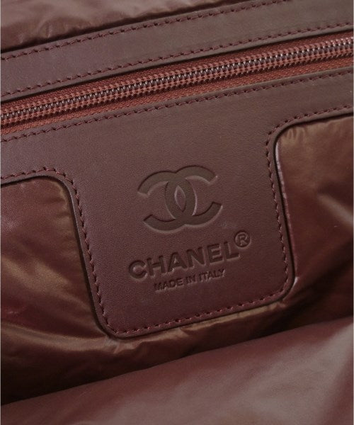 CHANEL กระเป๋าใส่อุปกรณ์ขนาดใหญ่