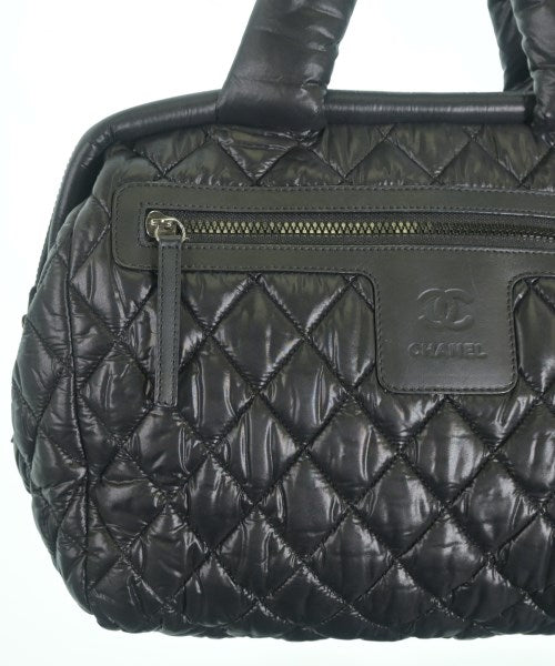 CHANEL กระเป๋าใส่อุปกรณ์ขนาดใหญ่