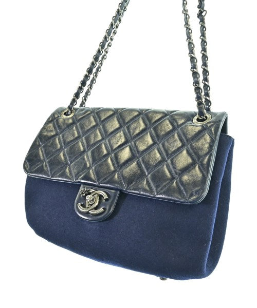 CHANEL กระเป๋าสะพาย