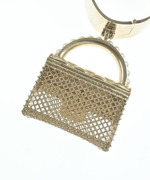 CHANEL สร้อยข้อมือ/กำไล