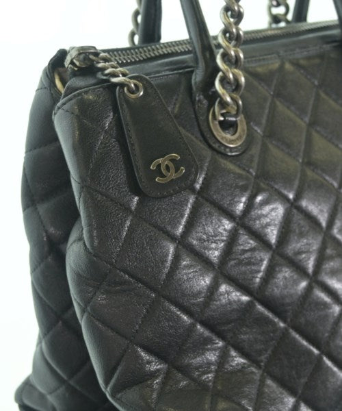 CHANEL กระเป๋าถือ