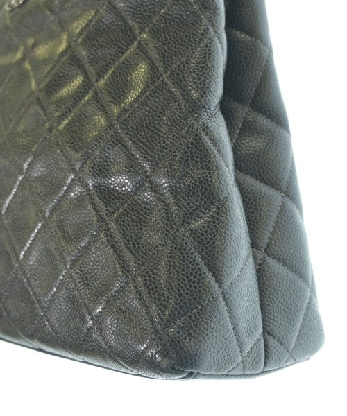 CHANEL กระเป๋าถือขนาดใหญ่