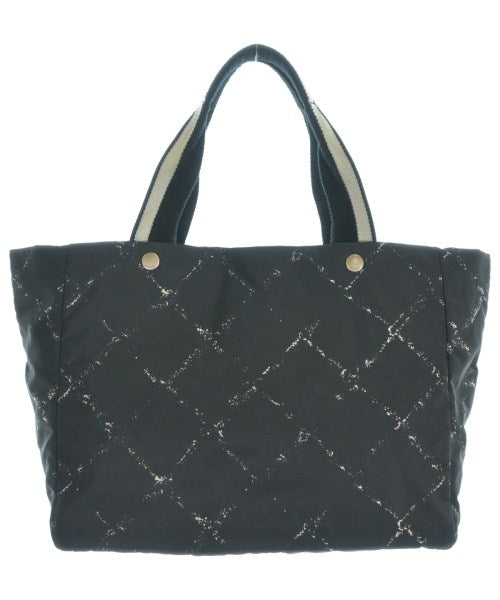 CHANEL กระเป๋าถือขนาดใหญ่