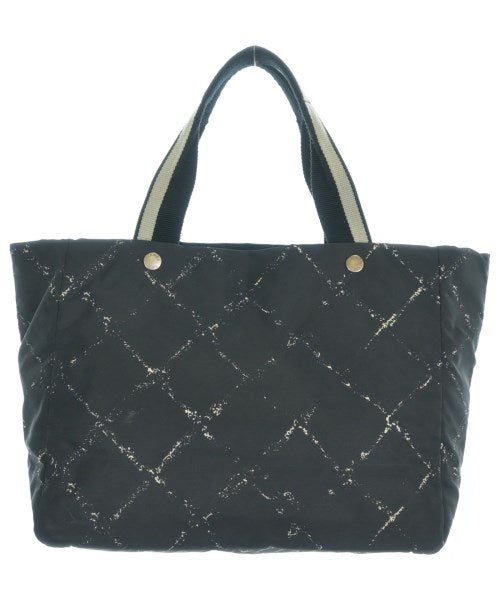 CHANEL กระเป๋าถือขนาดใหญ่