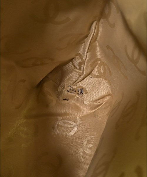 CHANEL กระเป๋าถือขนาดใหญ่