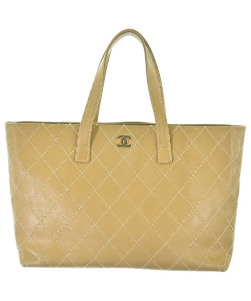 CHANEL กระเป๋าถือขนาดใหญ่