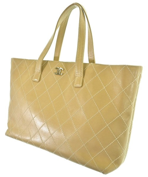 CHANEL กระเป๋าถือขนาดใหญ่