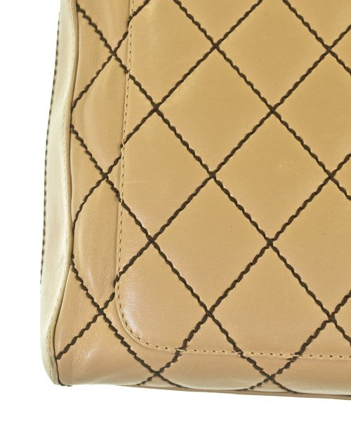 CHANEL กระเป๋าถือ