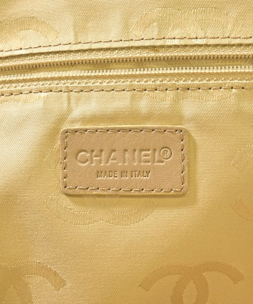 CHANEL กระเป๋าถือ