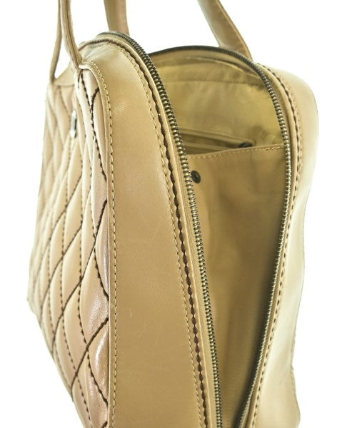 CHANEL กระเป๋าถือ