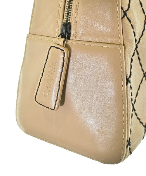 CHANEL กระเป๋าใส่อุปกรณ์ขนาดใหญ่