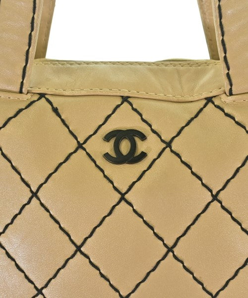CHANEL กระเป๋าใส่อุปกรณ์ขนาดใหญ่
