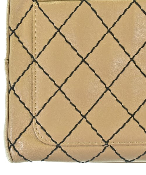 CHANEL กระเป๋าใส่อุปกรณ์ขนาดใหญ่