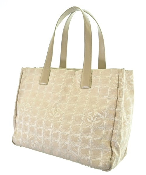 CHANEL กระเป๋าถือขนาดใหญ่