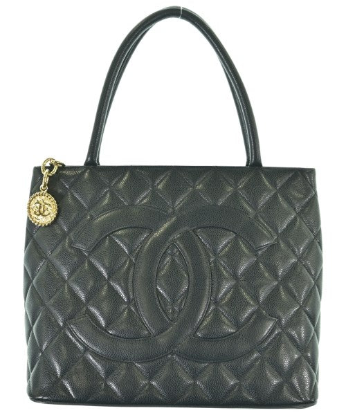 CHANEL กระเป๋าถือ