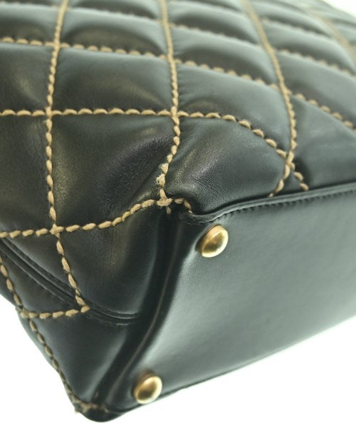 CHANEL กระเป๋าถือขนาดใหญ่