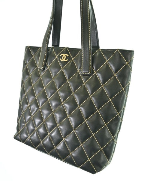 CHANEL กระเป๋าถือขนาดใหญ่