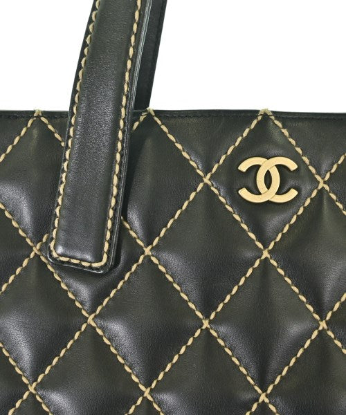 CHANEL กระเป๋าถือขนาดใหญ่