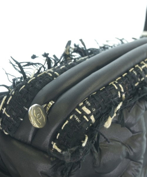 CHANEL กระเป๋าสะพาย