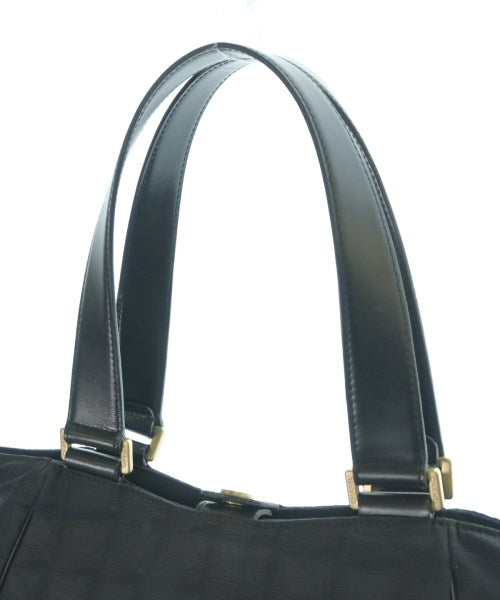 CHANEL กระเป๋าถือ