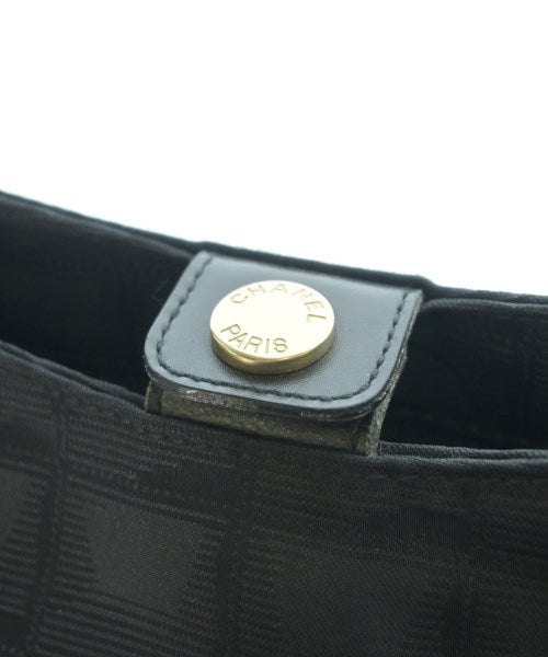 CHANEL กระเป๋าถือ