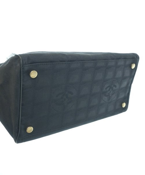 CHANEL กระเป๋าถือ
