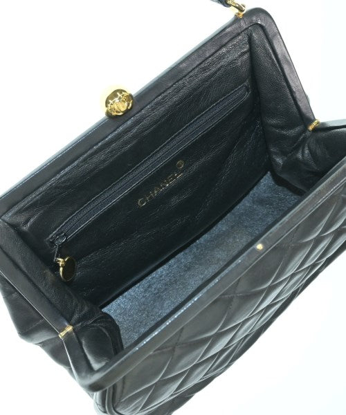 CHANEL กระเป๋าถือ