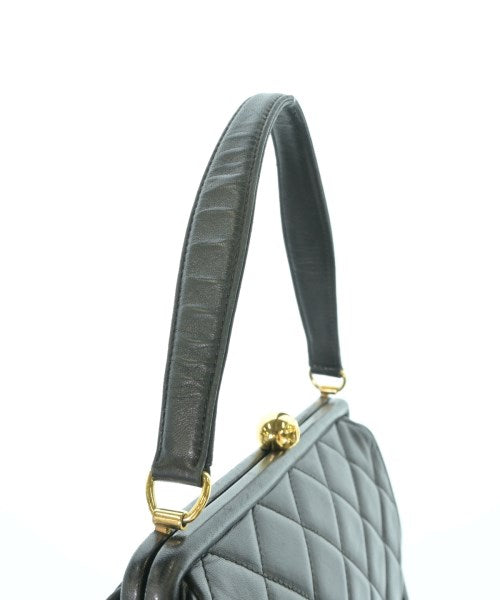 CHANEL กระเป๋าถือ