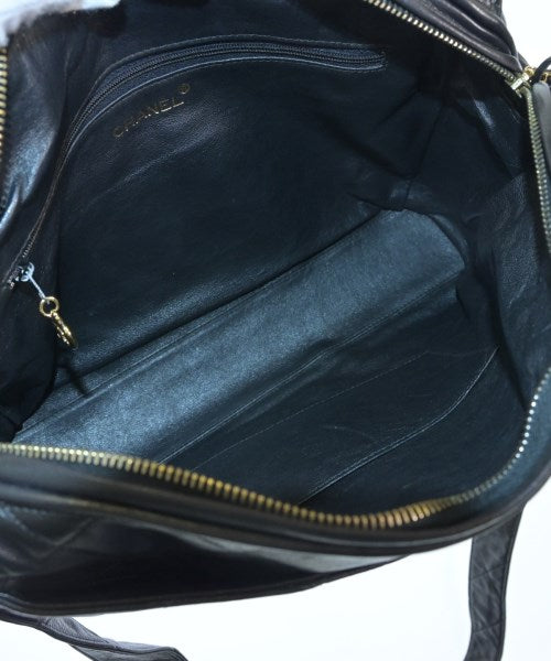 CHANEL กระเป๋าสะพาย