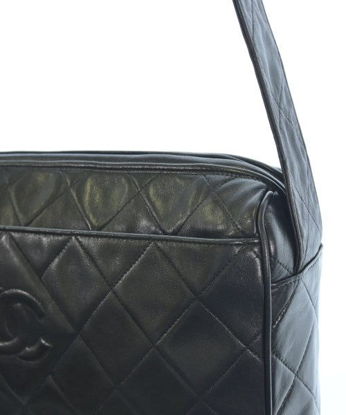 CHANEL กระเป๋าสะพาย