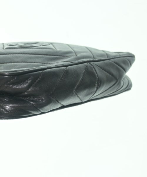 CHANEL กระเป๋าสะพาย