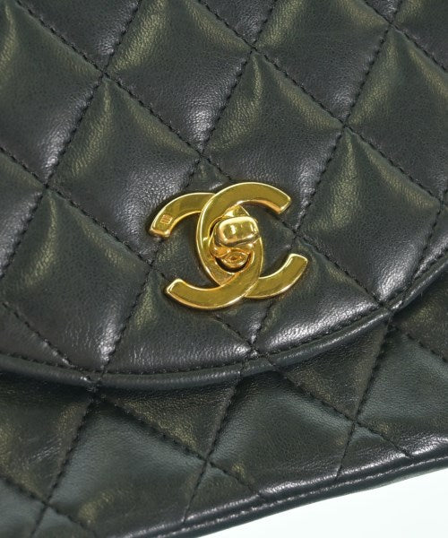 CHANEL กระเป๋าสะพาย