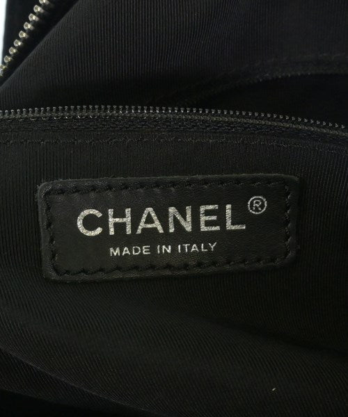 CHANEL กระเป๋าใส่อุปกรณ์ขนาดใหญ่