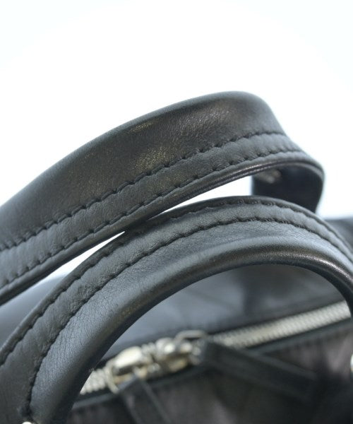 CHANEL กระเป๋าใส่อุปกรณ์ขนาดใหญ่