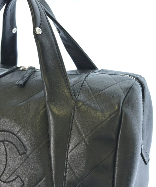 CHANEL กระเป๋าใส่อุปกรณ์ขนาดใหญ่
