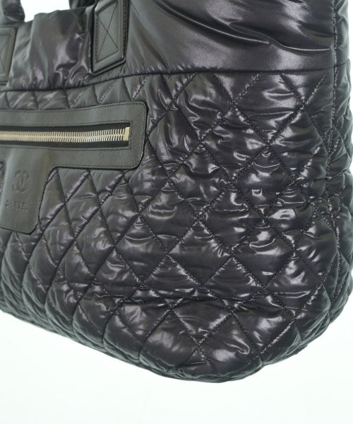 CHANEL กระเป๋าถือขนาดใหญ่