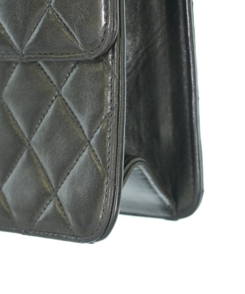 CHANEL กระเป๋าสะพาย