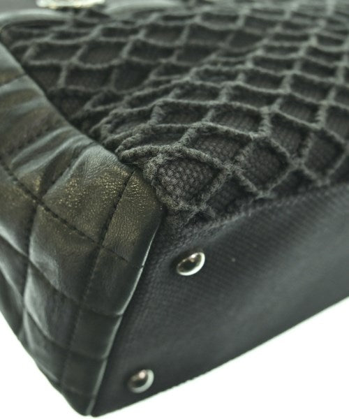 CHANEL กระเป๋าถือ