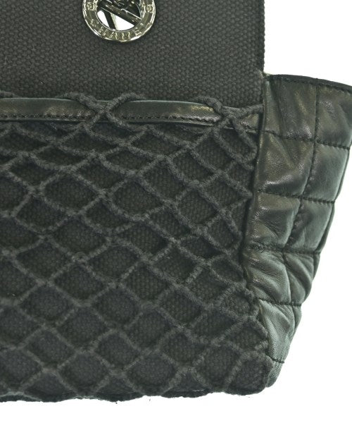 CHANEL กระเป๋าถือ