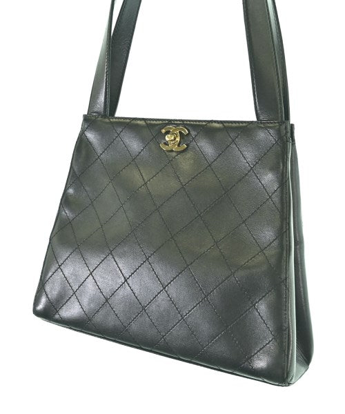 CHANEL กระเป๋าถือ