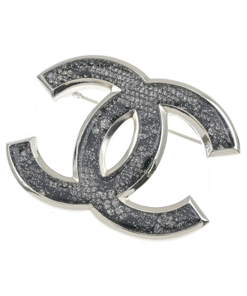CHANEL เข็มกลัด/ดอกไม้ติดเสื้อ